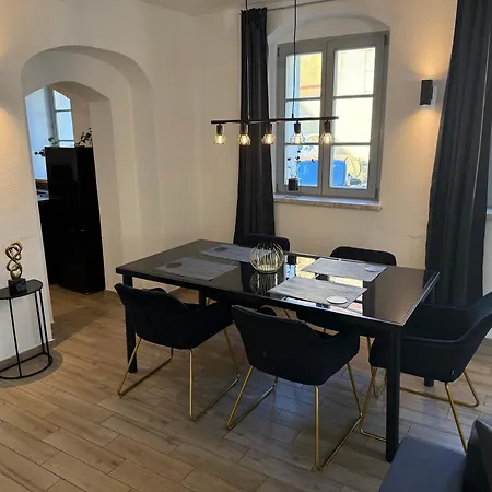 Апартаменты Cozy Castle - Moderne 69 Qm